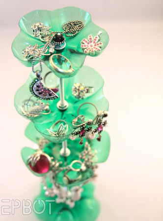 DIY Plastic Bottle Jewelry Stand
